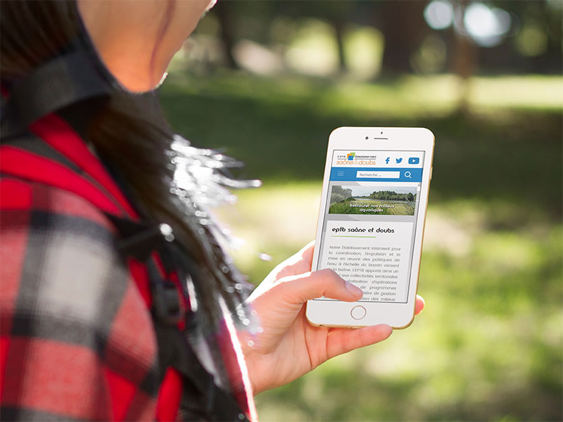 Site internet EPTB Saône et Doubs sur smartphone